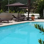 Grand Reine Hotel